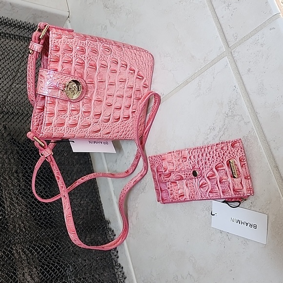 π©· π©· BRAHMIN Marley PINK PUNCH Crossbody & PINK PUNCH Credit Card Wallet π©· π©· - Picture 1 of 11